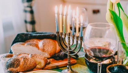 九游官网下载电脑版-赛程密集与欧战赛程对阵容轮换策略影响，欧战新赛制