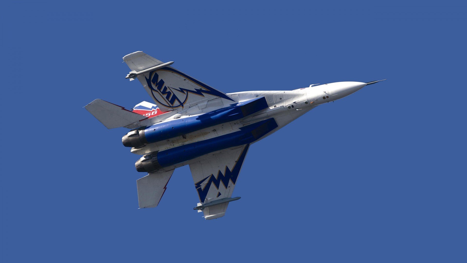 中国足球国家队部署边路进攻专项提升计划,足球边路进攻战术视频